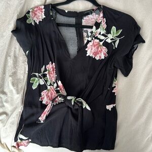 Floral dynamite top in size small